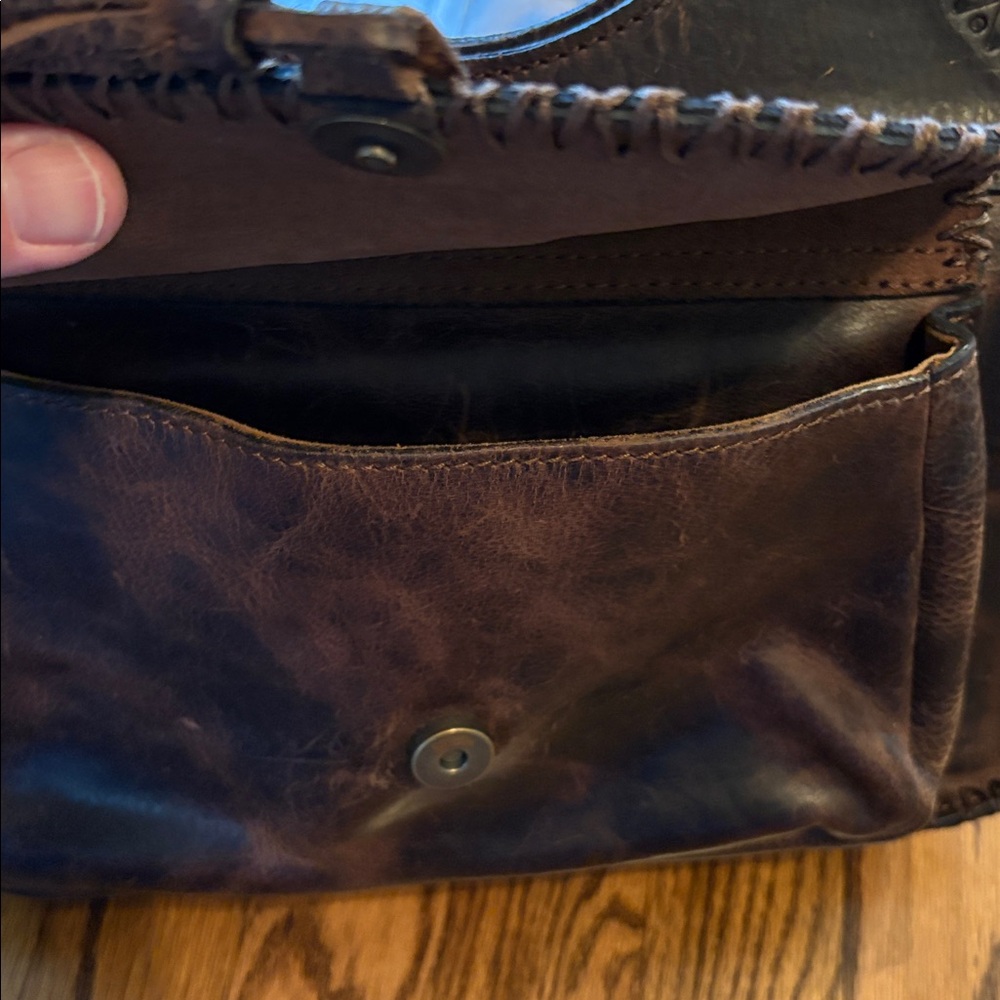 Patricia Nash brown tooled  leather western purse with tassel - Picture 13 of 14